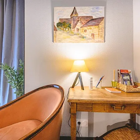 Saint Brice Hotel *